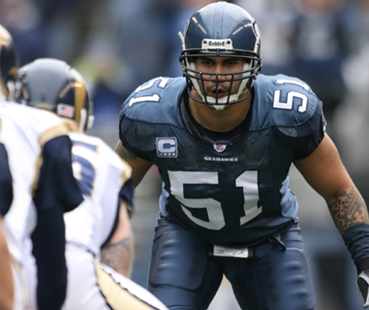 Lofa Tatupu, NFL Linebacker, Receives Surgery in both knees and Biologics Procedure from Sports Injury Doctor Edward Khalfayan