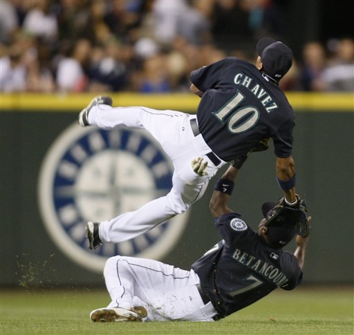 Endy-Chavez-ACL-Injury.jpg